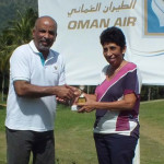 Suwen Selvarathne, Ladies Gross Winner receiving her trophy and prize from Gihan Karunaratne, Country Manager for Sri Lanka and Maldives, Oman Air