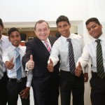 Denis Gruhier – General Manager, Cinnamon Lakeside with the students who received the internship 