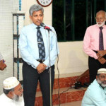 Nishantha Ranatunga - Chairman of Mihin Lanka, addresses the gathering at the Wekanda JummahMosque.